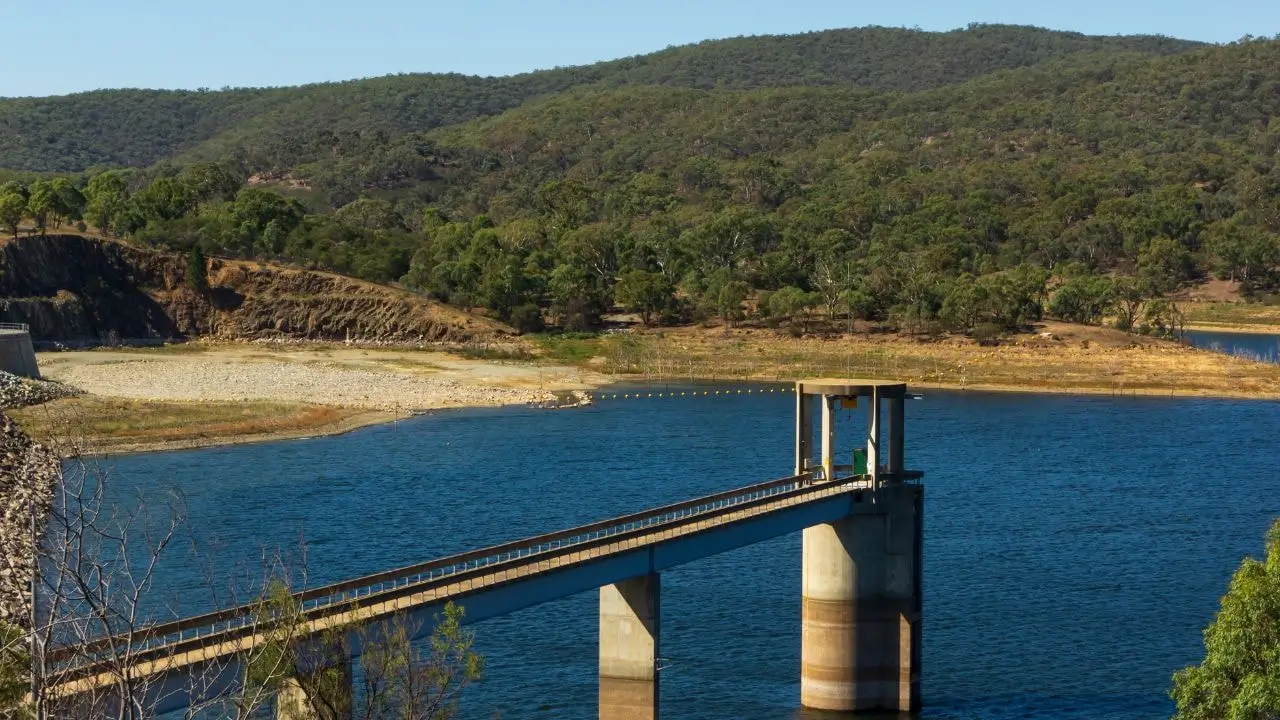 Early morning bike ride with Googong Dam view