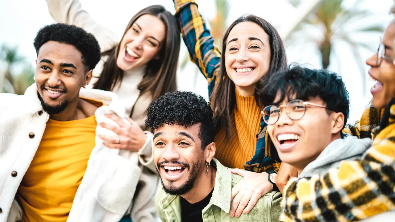 Group of australian students happily smiling for a picture