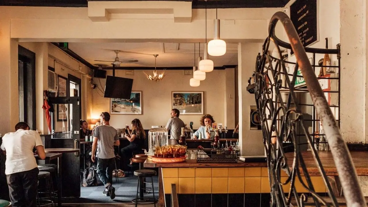 Interior of Marquis of Lorne bustling with patrons enjoying sunday roasts