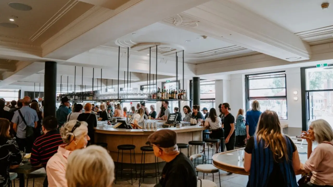 The Prince Public Bar filled with guests enjoying Sunday roasts and seasonal vegetables